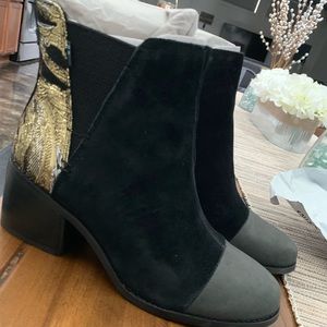 NEW TOMS ESME BOOTIES BLACK METALLIC SIZE 8